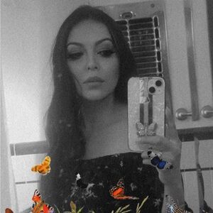 Meet your Posher, Miriam